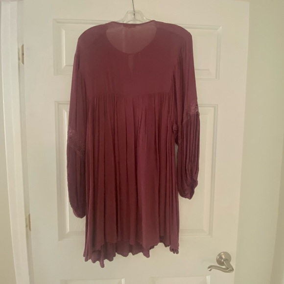 Maroon Long sleeve Dress - Picture 4 of 7
